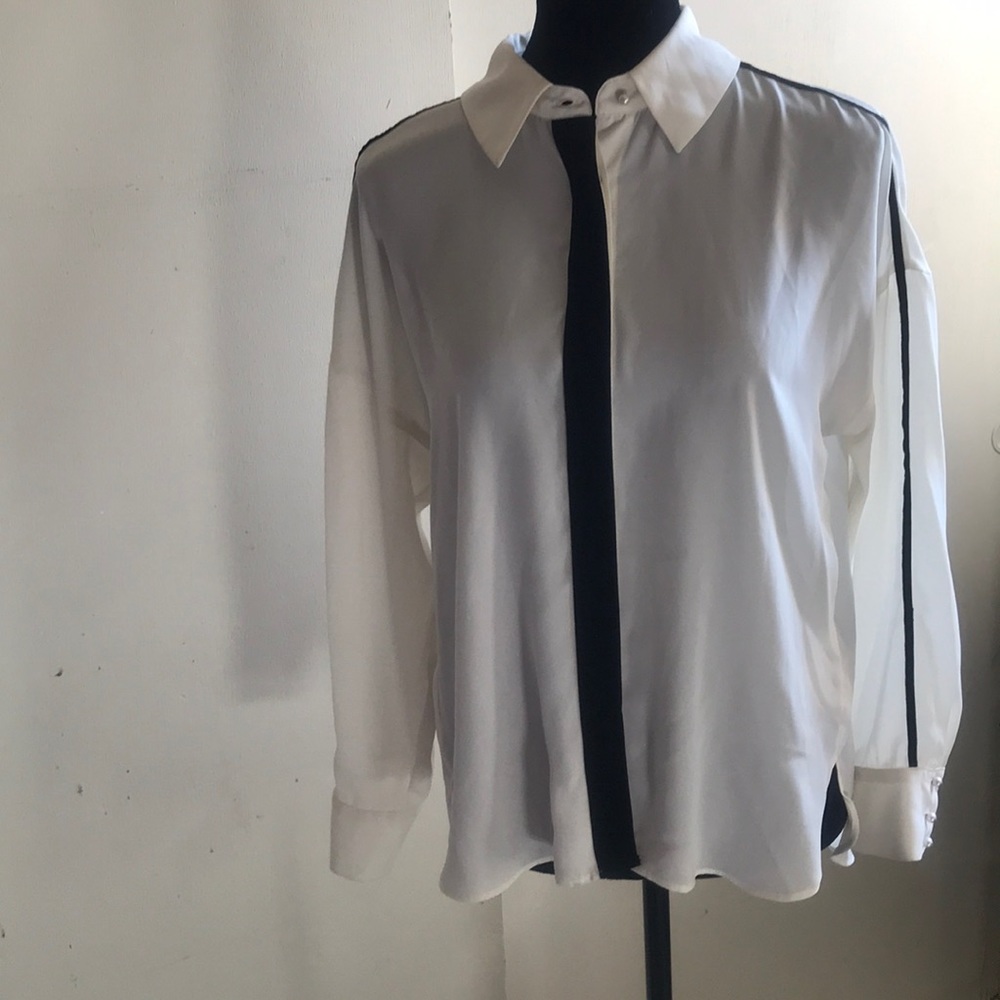 Zara basic off white and black blouse